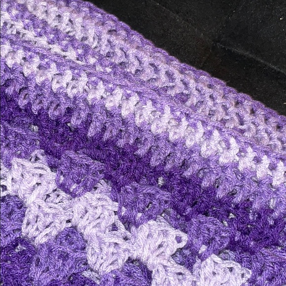 Purple Gradient Blanket! - Picture 3 of 4